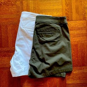 Lot of 2 NWT ANA size 10 twill shorts. White. Green.